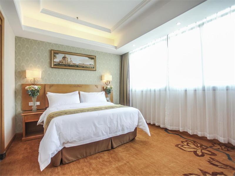Vienna Hotel Fuzhou Linchuan Avenue エクステリア 写真